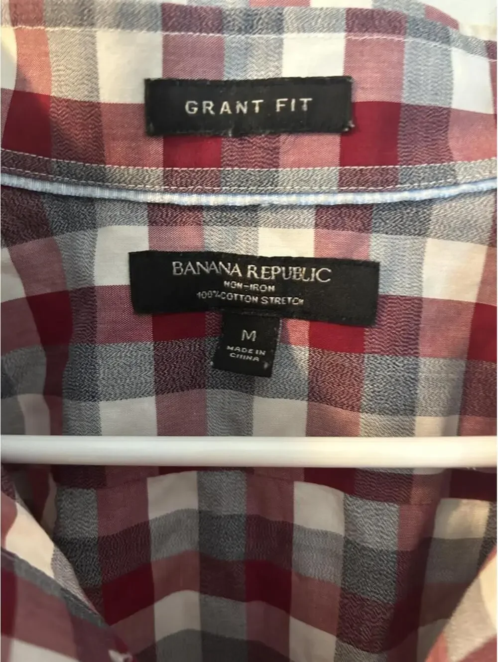Banana Republic 100% cotton red,white,gray plaid button-up shirt in size M